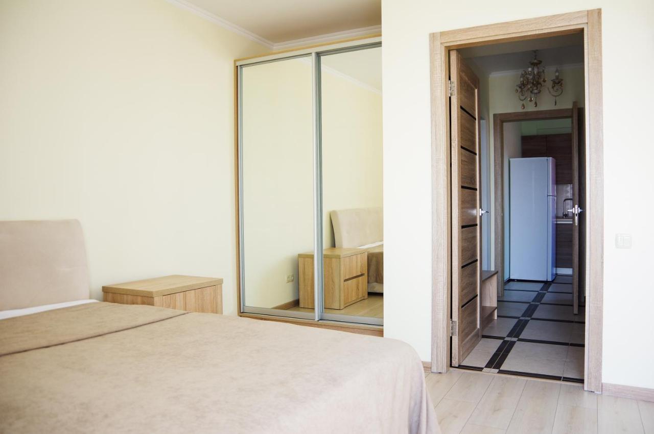 Chiernomorskie Apartamenty Одесса Экстерьер фото
